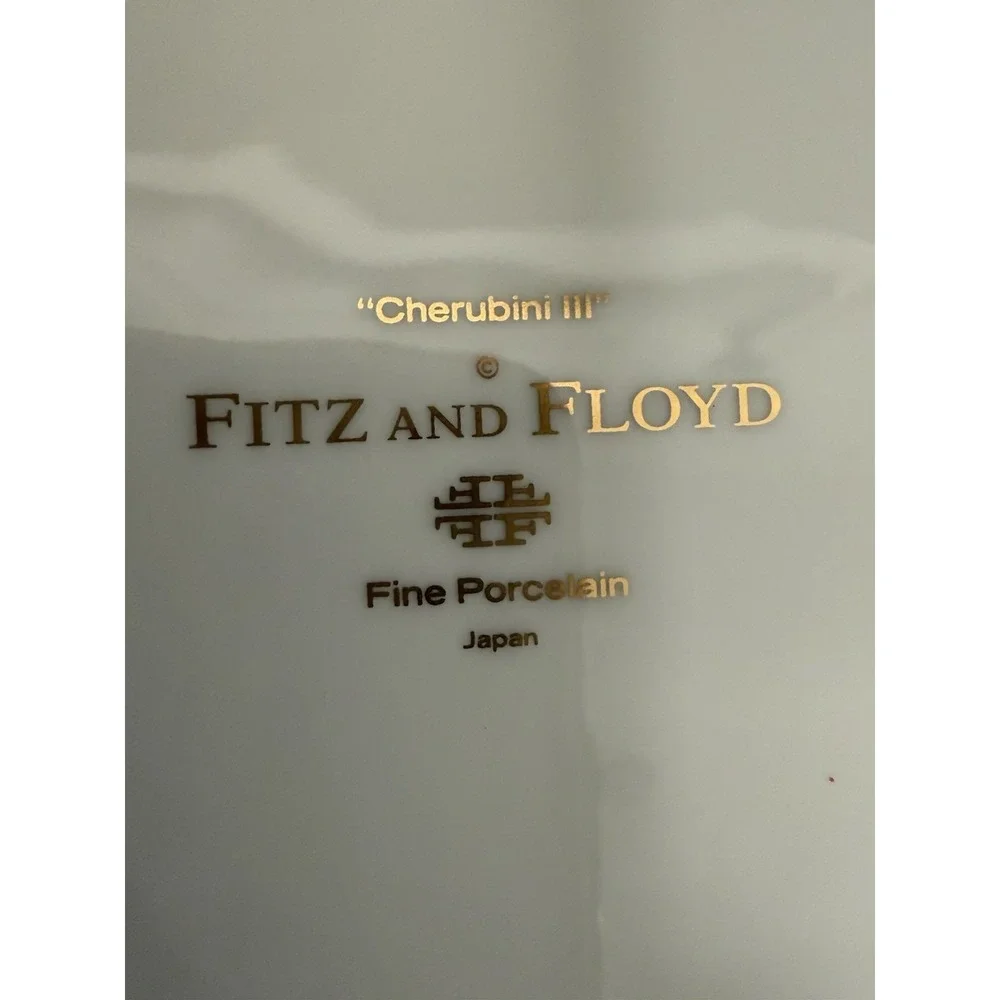 Fitz and Floyd, Cherubini IV. 8.25
